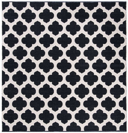 Safavieh Montauk Mtk723D Black / Ivory Geometric Area Rug