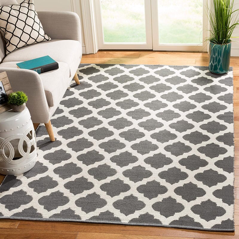 Safavieh Montauk Mtk723E Dark Grey / Ivory Geometric Area Rug