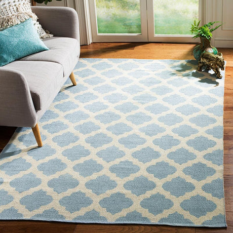 Safavieh Montauk Mtk723K Light Blue / Ivory Rugs.