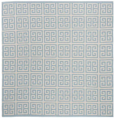 Safavieh Montauk Mtk724K Light Blue / Ivory Rugs.