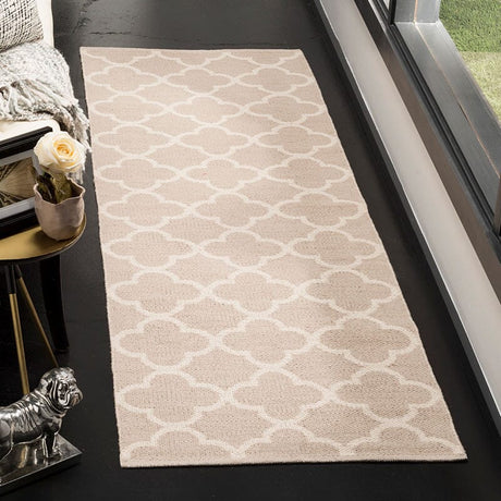 Safavieh Montauk Mtk725A Grey / Ivory Rugs.