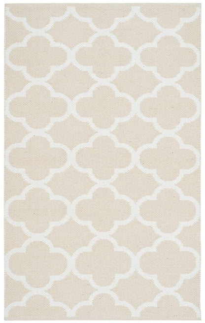 Safavieh Montauk Mtk725B Beige / Ivory Geometric Area Rug