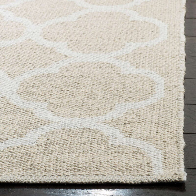 Safavieh Montauk Mtk725B Beige / Ivory Rugs.