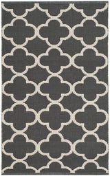 Safavieh Montauk Mtk725E Dark Grey / Ivory Rugs.