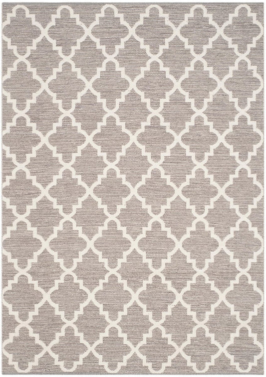 Safavieh Montauk Mtk810A Grey / Ivory Geometric Area Rug