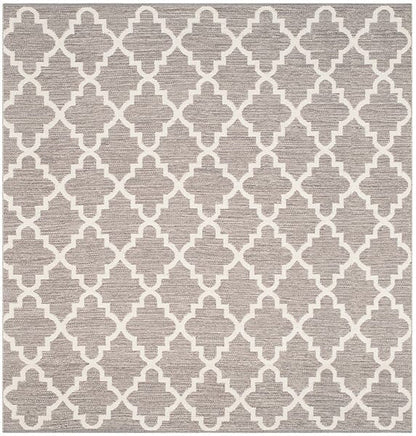 Safavieh Montauk Mtk810A Grey / Ivory Geometric Area Rug