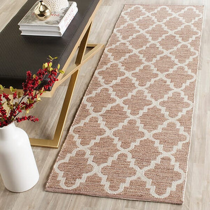 Safavieh Montauk Mtk810E Beige / Ivory Geometric Area Rug