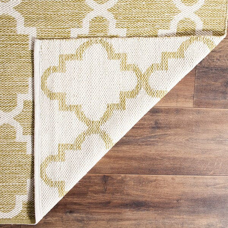 Safavieh Montauk Mtk810G Green / Ivory Rugs.