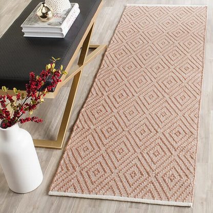 Safavieh Montauk Mtk811E Beige / Ivory Geometric Area Rug