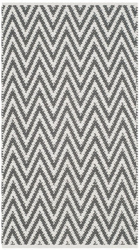 Safavieh Montauk Mtk812A Grey / Ivory Chevron Area Rug