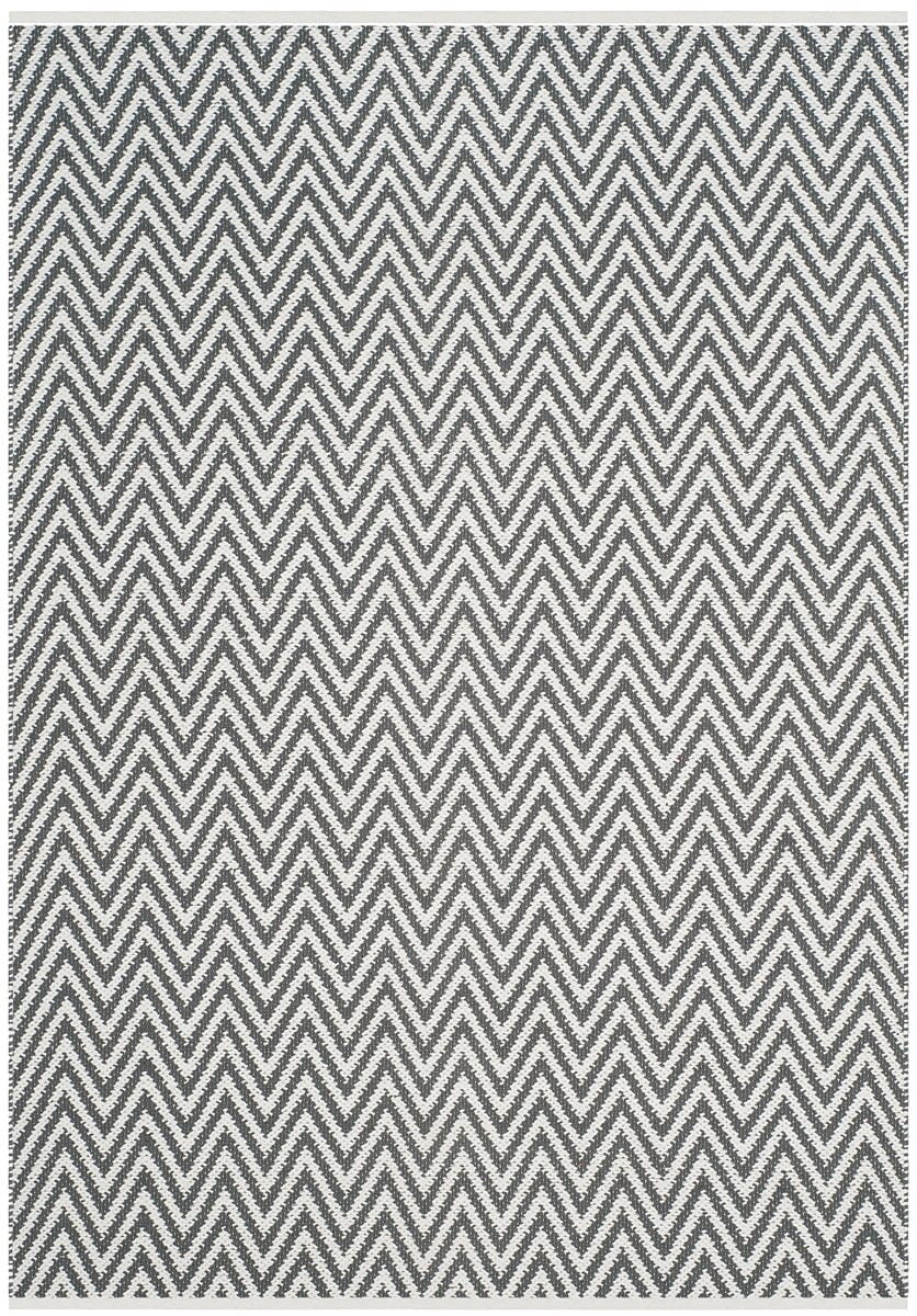 Safavieh Montauk Mtk812A Grey / Ivory Chevron Area Rug