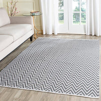 Safavieh Montauk Mtk812A Grey / Ivory Chevron Area Rug