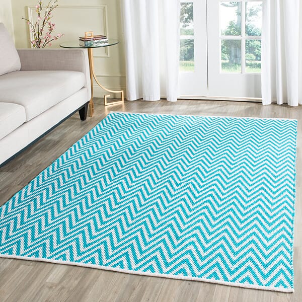 Safavieh Montauk Mtk812H Turquoise / Ivory Chevron Area Rug