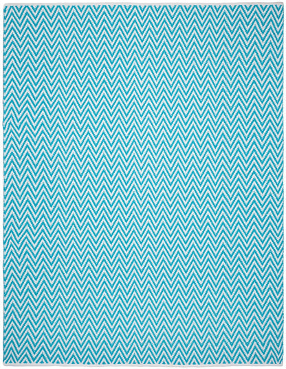 Safavieh Montauk Mtk812H Turquoise / Ivory Chevron Area Rug