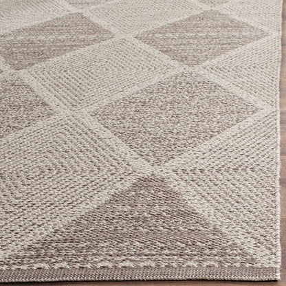 Safavieh Montauk Mtk822A Grey Geometric Area Rug