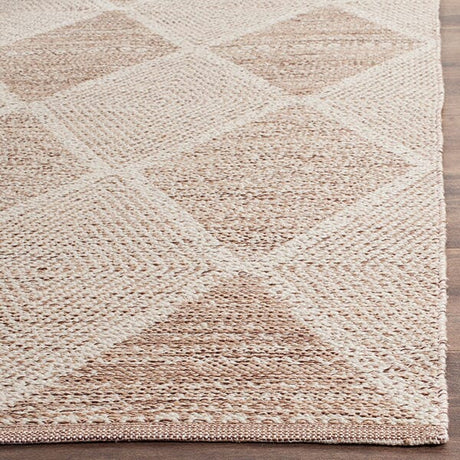 Safavieh Montauk Mtk822E Beige Rugs.