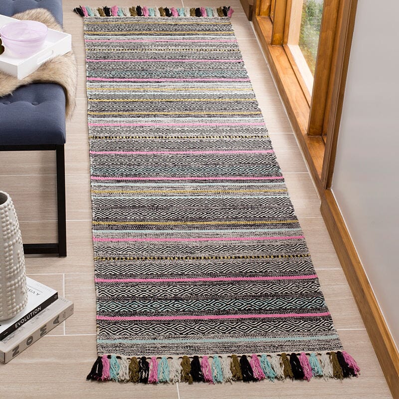 Safavieh Montauk Mtk901B Black / Multi Rugs.