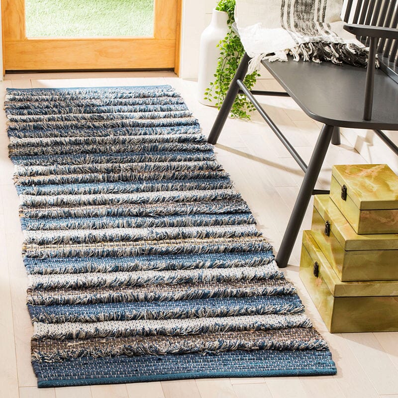 Safavieh Montauk Mtk951B Blue / Multi Striped Area Rug