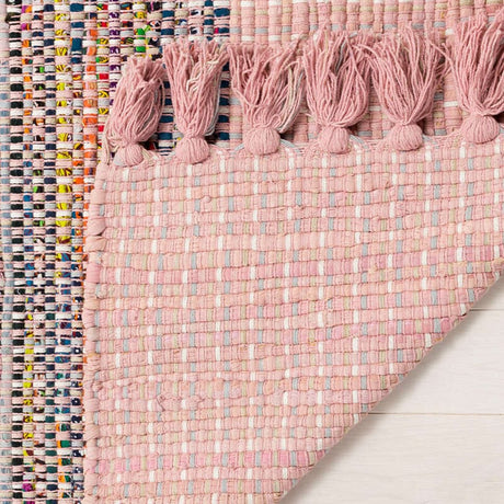 Safavieh Montauk Mtk972D Pink / Multi Rugs.