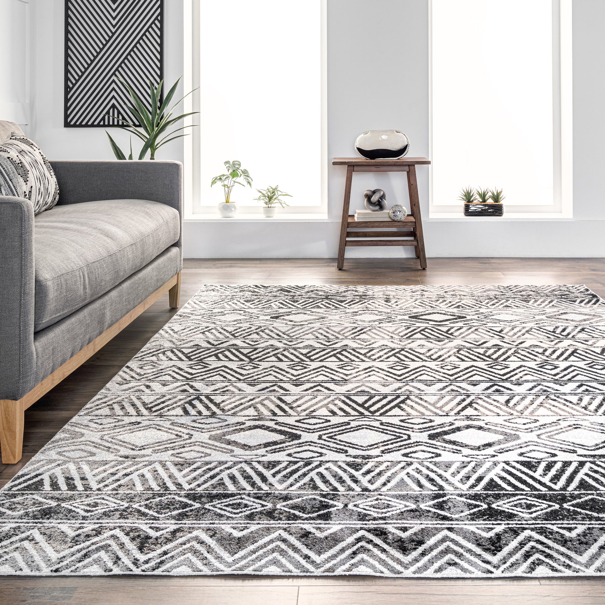 AreaRugs.com Wavaj Nwa1274B Gray Area Rug