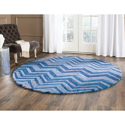 Safavieh Nantucket Nan145A Blue / Multi Chevron Area Rug