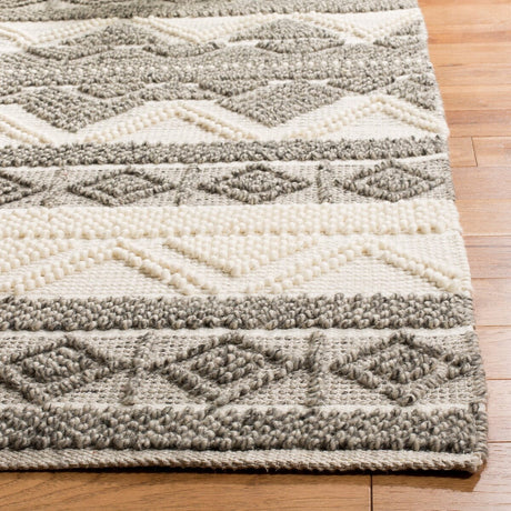 Safavieh Natura Nat104A Ivory / Grey Rugs.