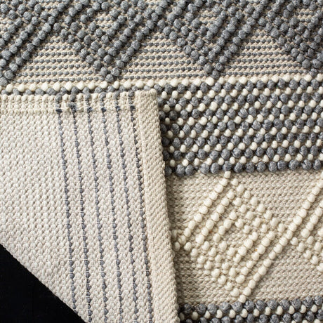 Safavieh Natura Nat105F Grey / Ivory Rugs.