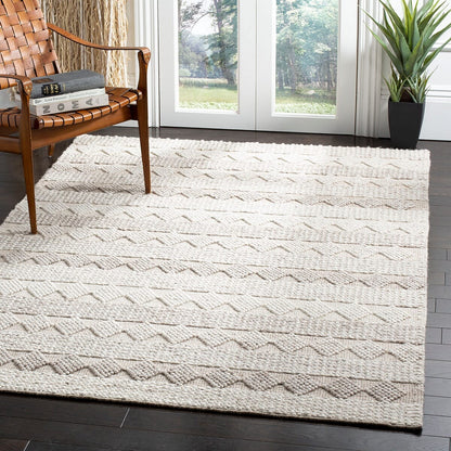 Safavieh Natura Nat252B Beige / Ivory Striped Area Rug