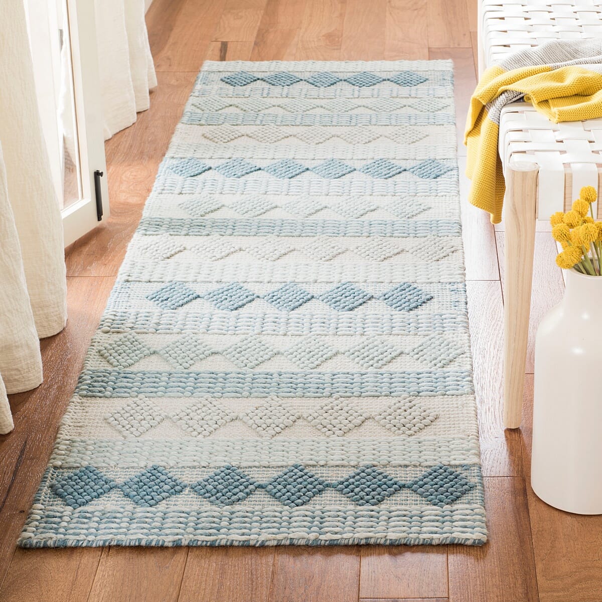 Safavieh Natura Nat252M Blue / Ivory Striped Area Rug