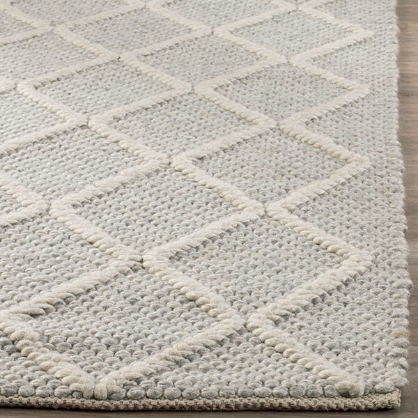 Safavieh Natura Nat310B Silver/Ivory Rug.