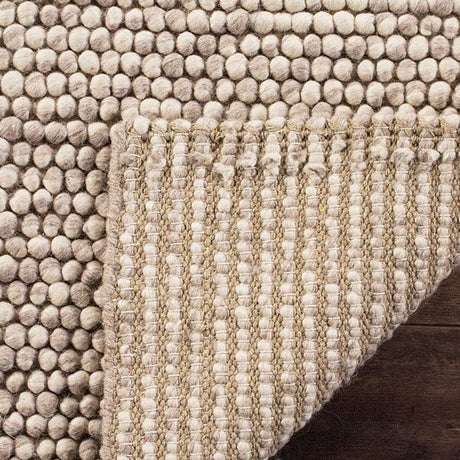 Safavieh Natura Nat620B Beige Rug.