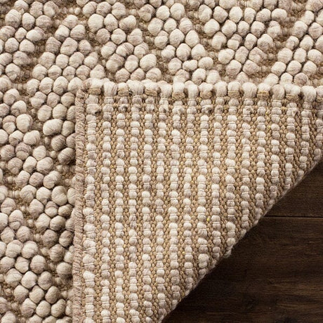 Safavieh Natura Nat623B Beige Rugs.