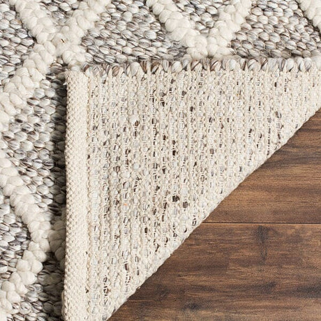 Safavieh Natura Nat711A Ivory / Stone Rugs.