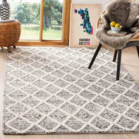 Safavieh Natura Nat711C Ivory / Black Rugs.