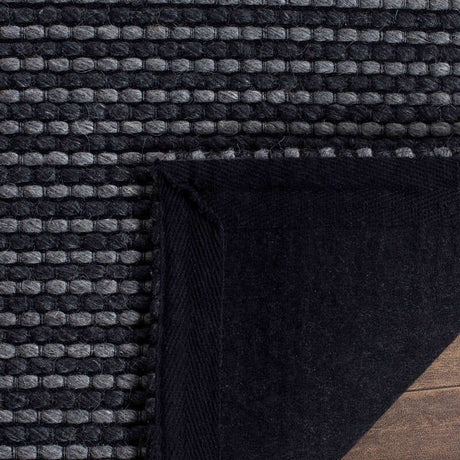 Safavieh Natura Nat801D Grey / Black Rugs.