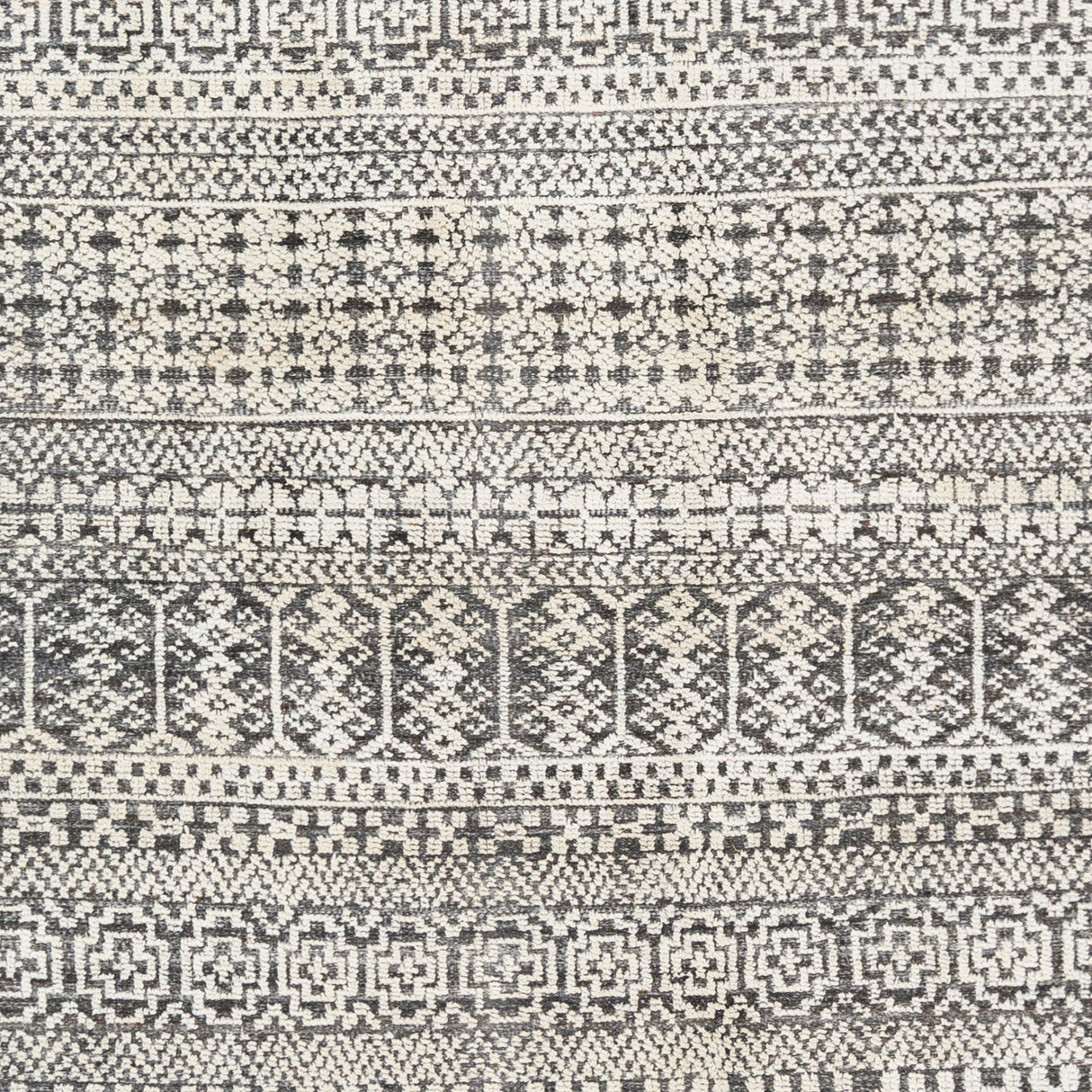 Surya Nobility Nbi-2308 Sage, Ivory, Light Gray, Charcoal Rugs.