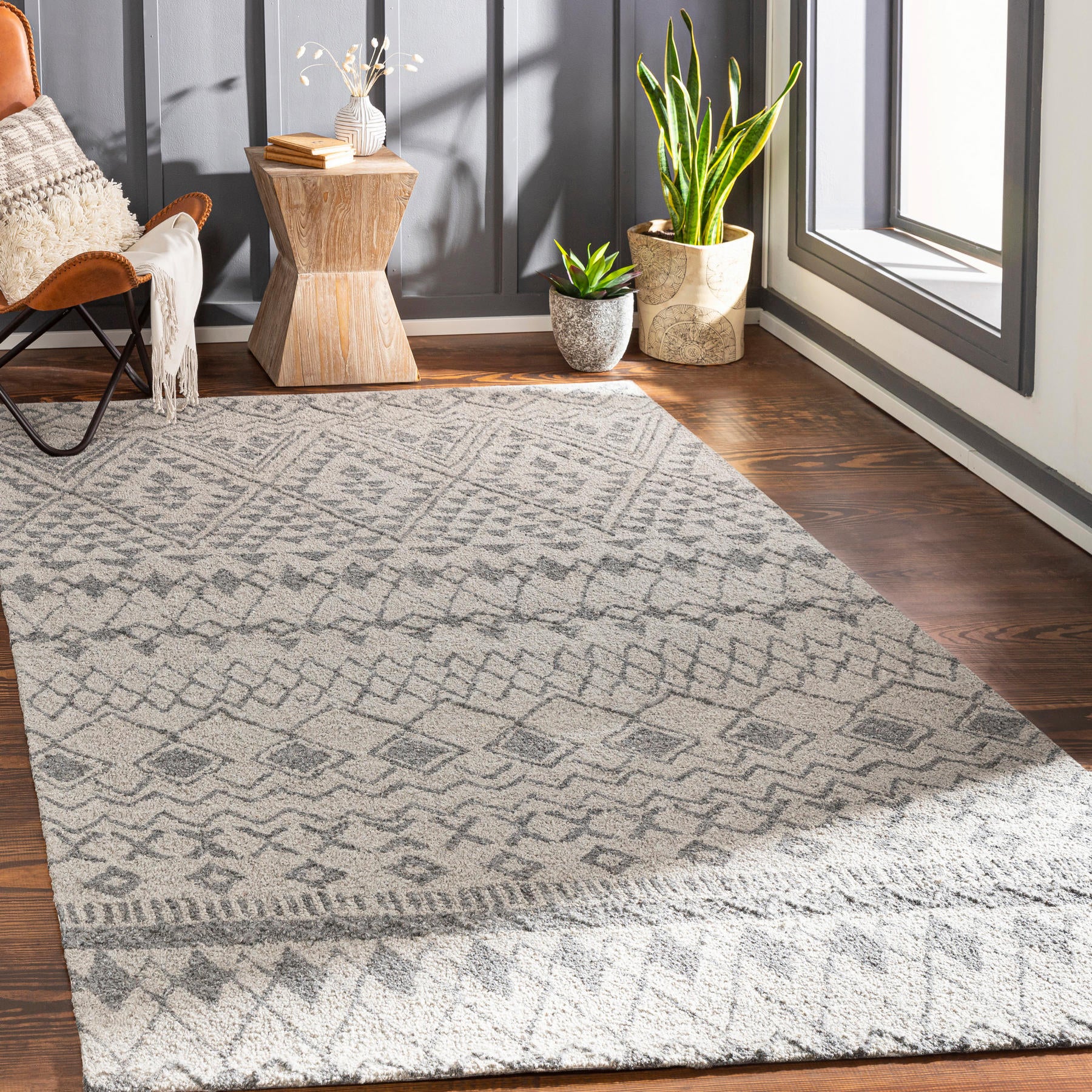 Surya Newcastle Ncs-2318 Gray Area Rug