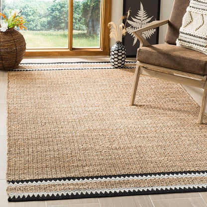 Safavieh Natural Fiber Nf874B Natural / Black Area Rug