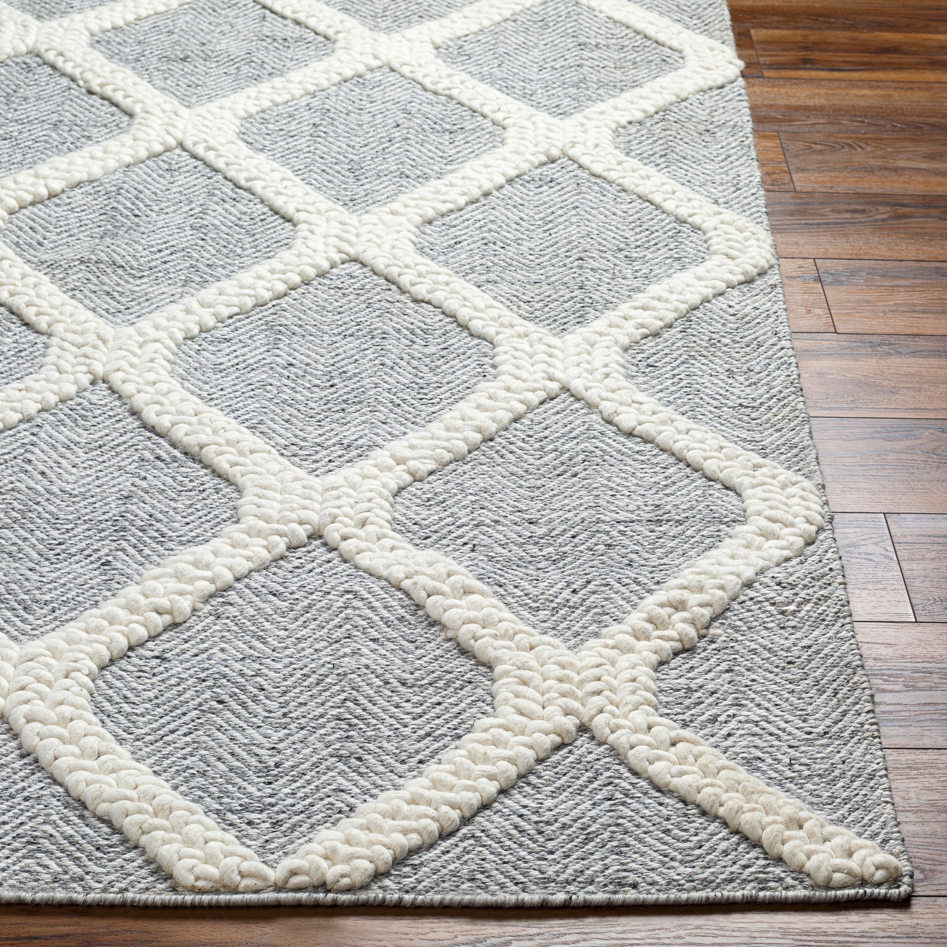 Surya Nina Nna-2301 Grey Area Rug