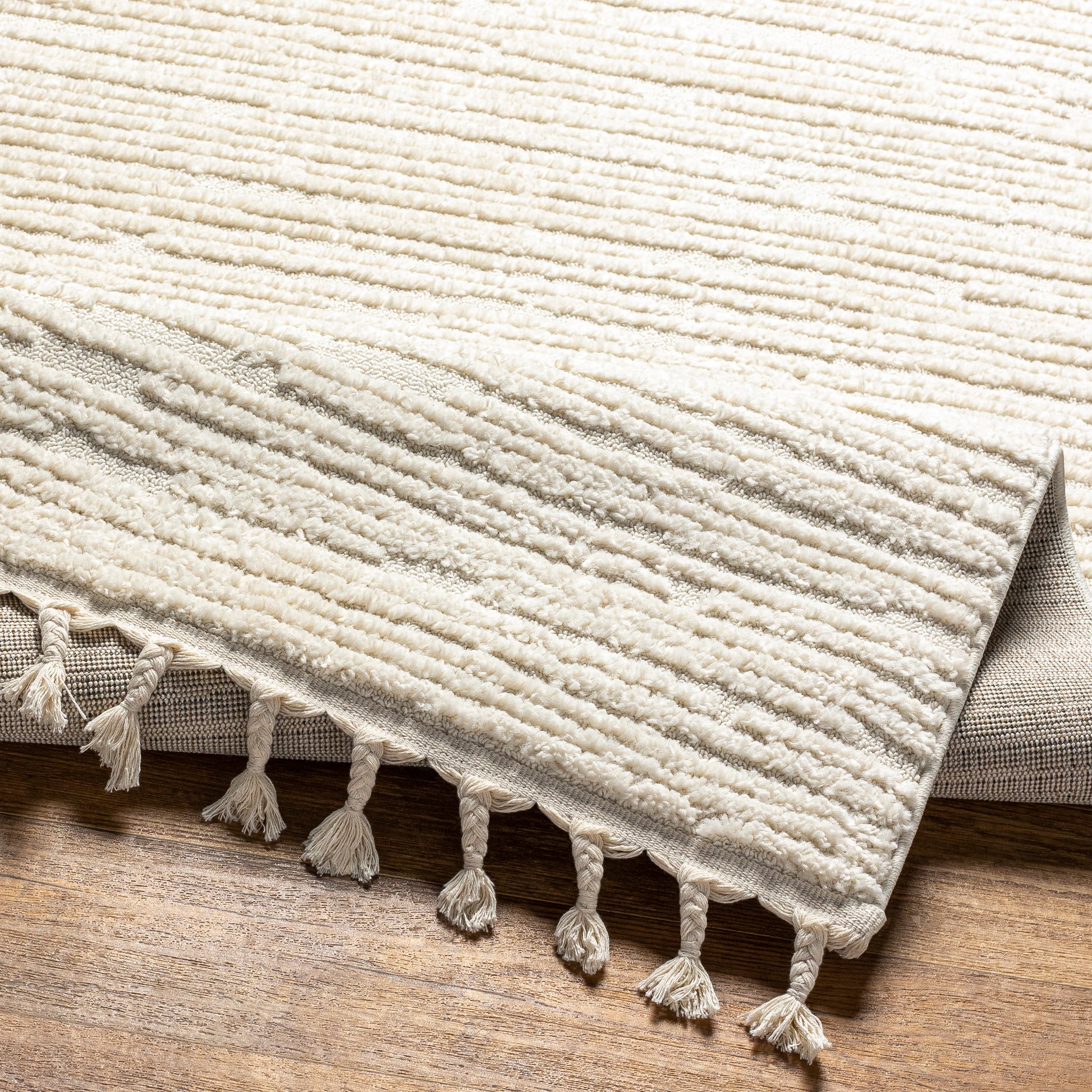 Surya Nora Noa-2305 Beige Area Rug