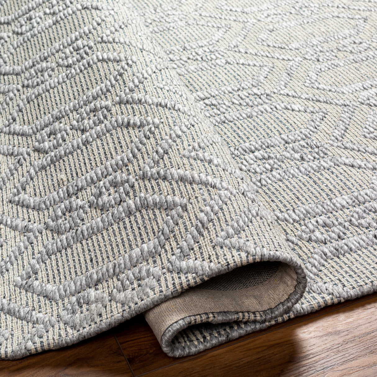 Surya Napoli Npo-2317 Grey Rug.