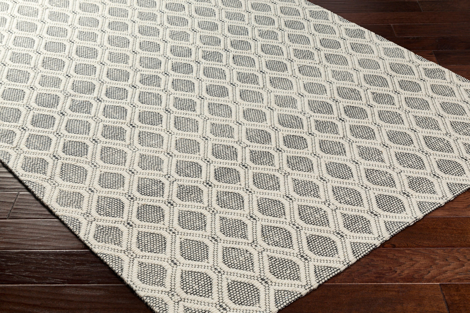 Surya Nevada Nvd-2300 Grey Rug.