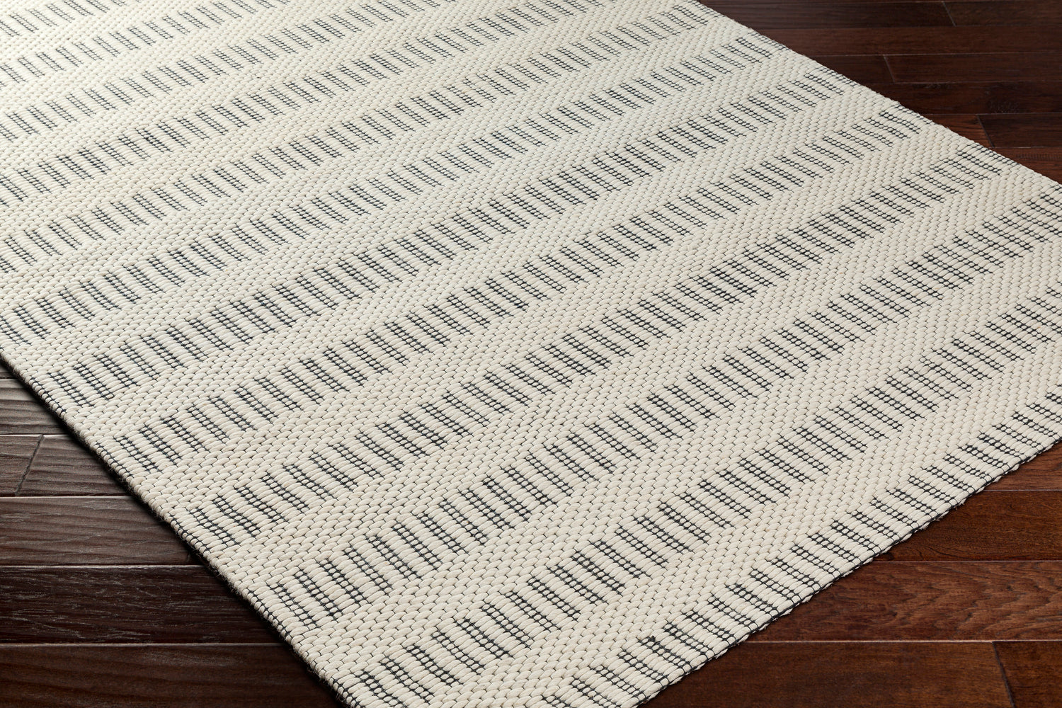 Surya Nevada Nvd-2304 Grey Rug.