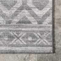 AreaRugs.com Wavaj Nwa1001B Gray Area Rug