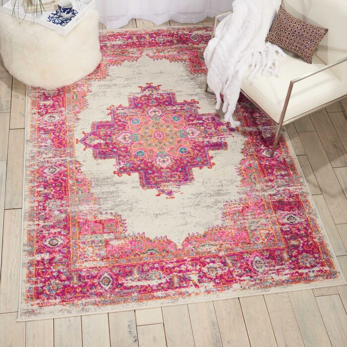 Nourison Passion Psn03 Ivory / Fushia Vintage / Distressed Area Rug