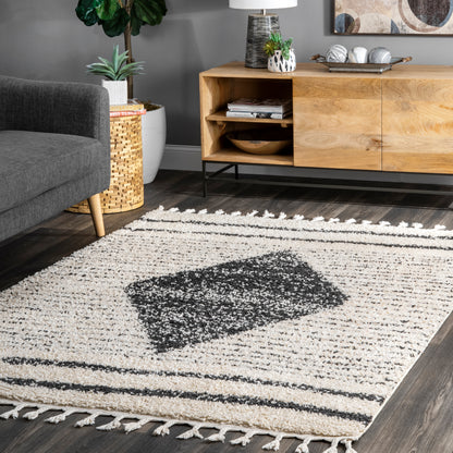 Nuloom Kiera Moroccan Nki1849A Black Area Rug