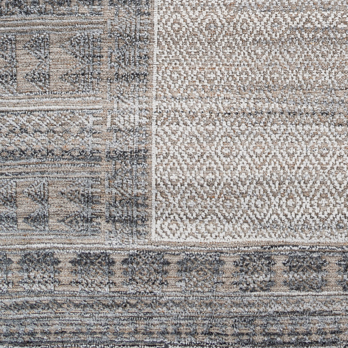 Surya Pompei Ppi-2300 Grey Rug.
