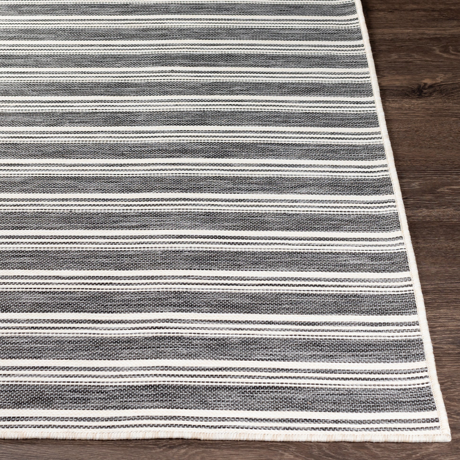 Surya Pasadena Psa-2384 Charcoal, Cream Area Rug