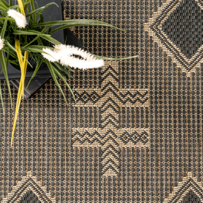 Nuloom Dana Aztec Emblem Nda1791B Charcoal Area Rug