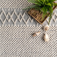 Nuloom Alea Band Nal1628A Ivory Area Rug